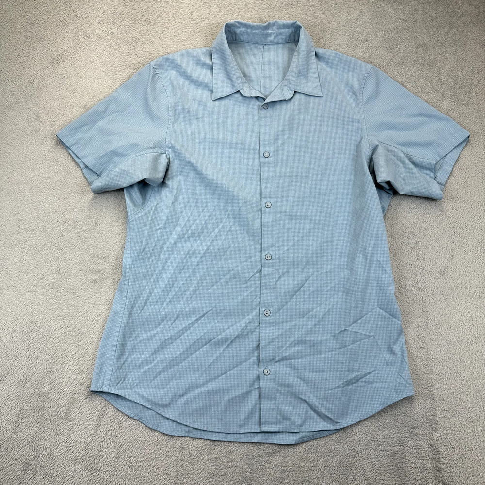 lululemon athletica Blue airing easy button down